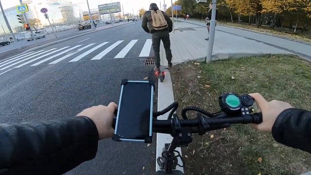 Катаемся на электросамокатах Dualtron по парку