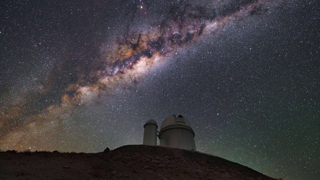 Астрономы нашли пригодную для жизни экзопланету смотреть онлайн