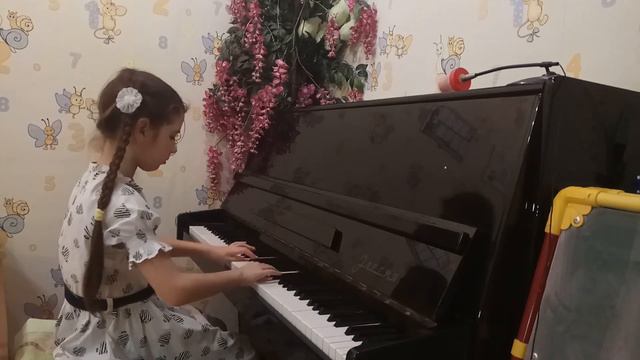 Гамма Ми мажор смотреть онлайн
