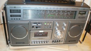 Grundig RR-1140 SL radio boombox.