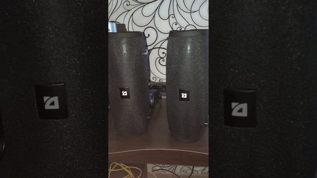 defender g 22 работают в паре (режим TWS ) смотреть онлайн