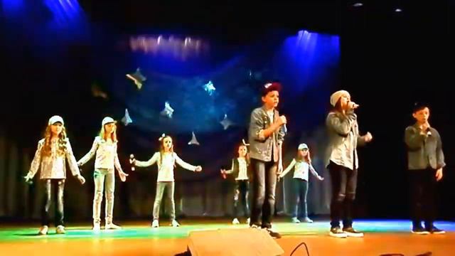 ★🎤 Первый раз пою на сцене !) 🎤★ First time I sing on stage🎤 смотреть онлайн