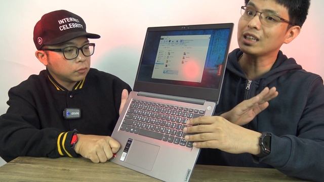 รีวิว Lenovo ideapad 3 Slim คอมพิวเตอร์หมื่นเดียว สเปกดีไม่เบา | IT Review смотреть онлайн