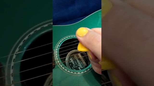 как правильно держать медиатор в правой руке смотреть онлайн