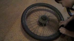 Как разбортировать  и забортировать колесо на велосипеде