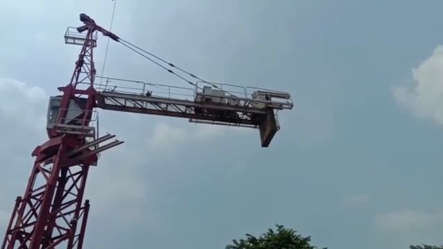 PEMASANGAN TOWER CRANE FO 23B PROYEK PKN STAN BINTARO UNIT 1