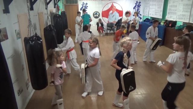 Тренировка 13 сентября 2021 года. Группа №3 Киокусинкай Каратэ Климовск смотреть онлайн