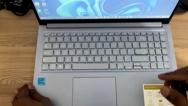 ASUS Vivobook 15 Unboxing & Review 2023 | i3 1220P 12th GEN | Best Budget Laptop смотреть онлайн