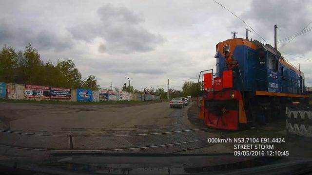 жд переезд смотреть онлайн