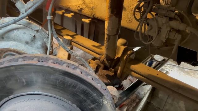 Ремонт Scania #1. Переборка суппортов.