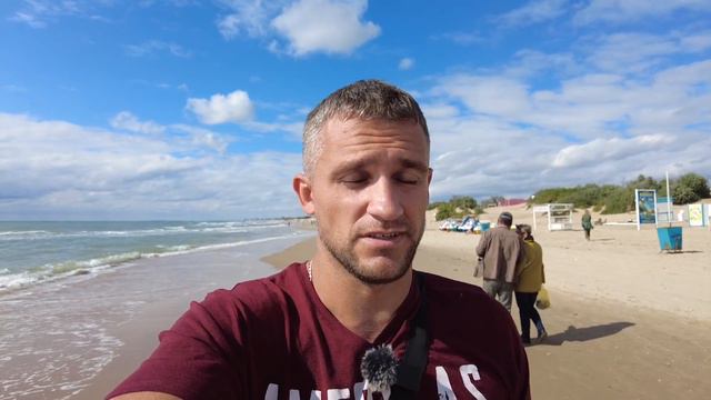 #Анапа ДЖЕМЕТЕ ЖАРА НА ПЛЯЖЕ- ОДНИ КУПАЮТСЯ, ДРУГИЕ ХОДЯТ В ПУХОВИКАХ! смотреть онлайн
