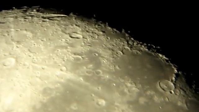 The Moon смотреть онлайн