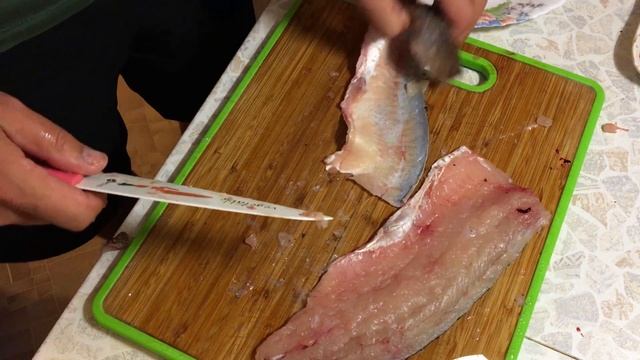 Котлеты из щуки. Нежные и сочные рыбные котлеты. Очень вкусно ! Всем приятного аппетита ! смотреть онлайн