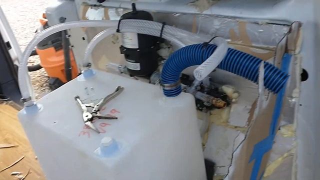 12 Hrench sink support 2010 Transit Connect RV 06 03 2023 смотреть онлайн