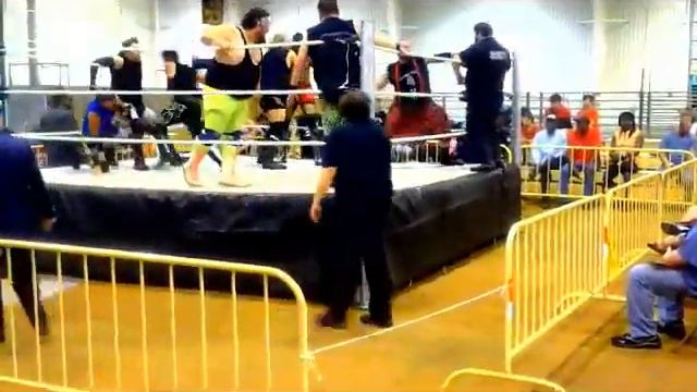 Mayhem in the Magnolia State Battle Royal смотреть онлайн