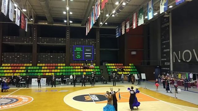 Медленный вальс. Юниоры-1 + Юниоры-2 Д класс. Европейская программа финал 3 место смотреть онлайн