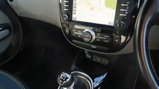 KIA SOUL 1.6 CRDI MIXX 5DR HATCHBACK MANUAL DIESEL смотреть онлайн