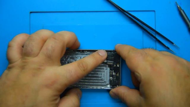 Нашел в лесу Айфон 5 S ! Востоновления Айфона 5 S город Керчь! смотреть онлайн