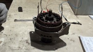 Полярность контактных(токоприемных) колец ротора генератора. Есть ли разница?