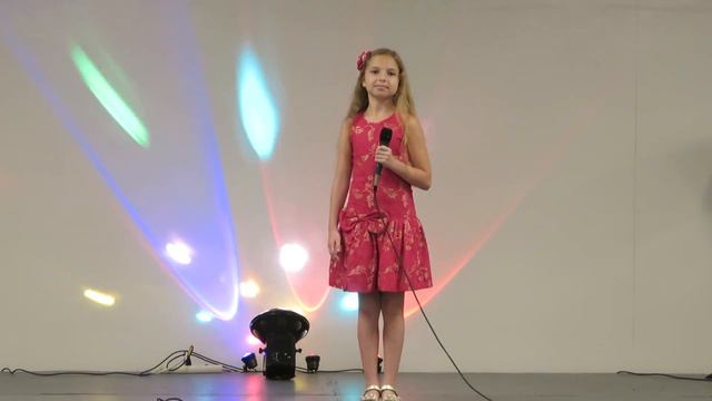 В роще пел соловушка by Sophie Zaychik смотреть онлайн