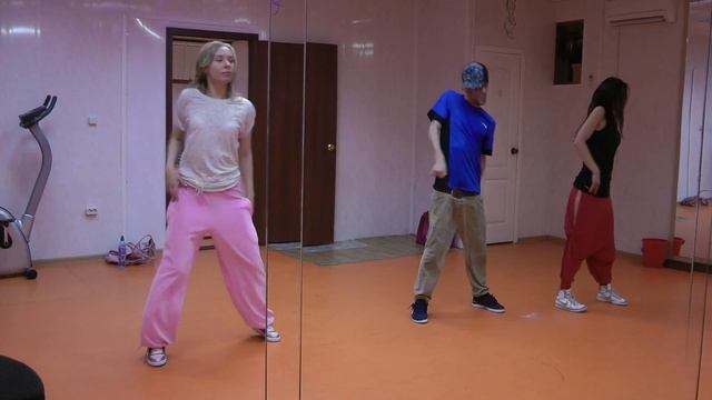Андрей Бутырин танцевальная разминка смотреть онлайн