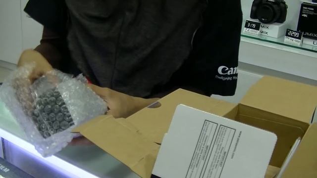 Aishah, WX970 & VX980 Panasonic 4K Camcorder смотреть онлайн
