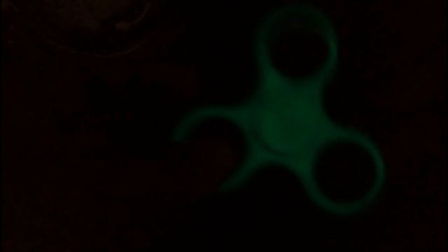 Спиннер со светящимся фосфорным эффектом смотреть онлайн