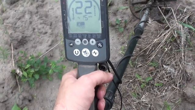 Свежая лесная распашка. Поиск Серебра и Золота с металлоискателем. смотреть онлайн