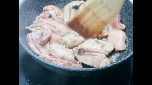 Салат из лососевых молок с грибами