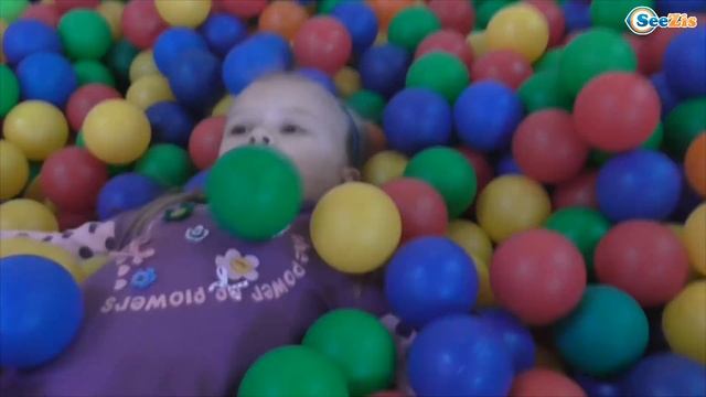 ✔ Ярослава и Хелло Китти в Детском Развлекательном Центре. Видео для детей. Hello Kitty ✔ смотреть онлайн