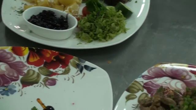 Фарфор АККУ в Ресторане "Трактир Медведь" г. Караганда смотреть онлайн