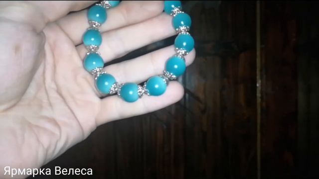 Браслет из бусин. Ювелирная смола и люминофор. смотреть онлайн