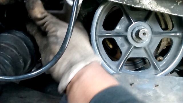 1996 Ford Taurus 3.0 DOHC alternator replacement смотреть онлайн