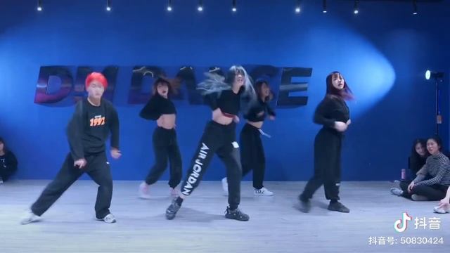 Womanizer - Britney Spear ( Orangie choreography) смотреть онлайн