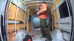 День 14. Сделали теплоизоляцию автодома пеной Полинор Polynor. Строим автодом своими руками