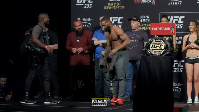 ВЗВЕШИВАНИЕ ТАЙРОН ВУДЛИ VS КАМАРУ УСМАН смотреть онлайн