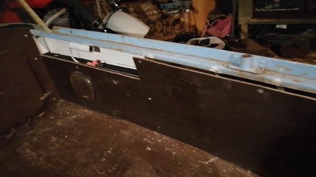 Казанка М.Ходовые огни с али.Устанавливаем прожектор на нос