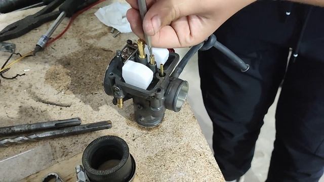 Сборка и разборка карбюратора на мотоцикле GR 2! смотреть онлайн