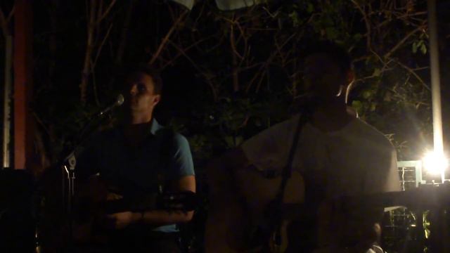 Dusan Sejn Mandic & Lazar - Somebody That I Used To Know (Gotye) смотреть онлайн