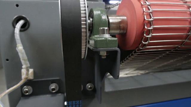 Лазерный раскройщик ткани с ЧПУ Wattsan 1610 Duos Conveyer [ОБЗОР] режет кожу, мех, сыпучие ткани