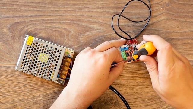 Делаем самый дешевый ящик для хранения овощей на балконе.