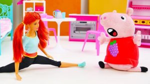 Свинка Пеппа худеет — Куклы Барби и фитнес — Видео про игрушки Свинка Пеппа на русском языке