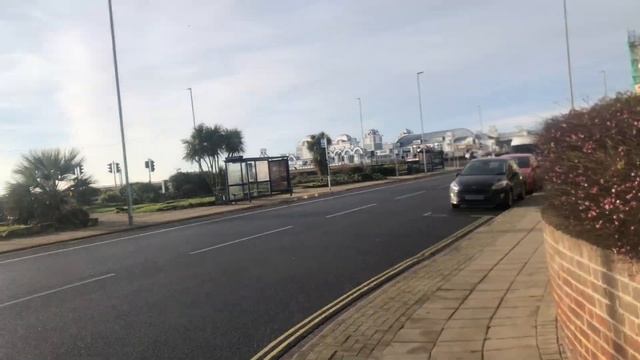 UK International Students Hotel Life - £50 Per Night || Southsea Beach - Portsmouth #UK смотреть онлайн