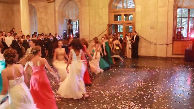 Королевский выпускной бал НГУ 2013.Венский вальс смотреть онлайн