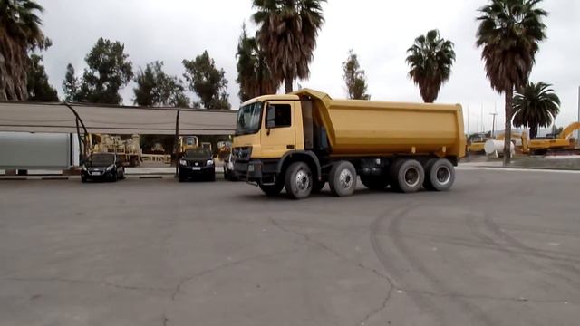 Camión Tolva Mercedes Benz Actros 4144K 2011 смотреть онлайн