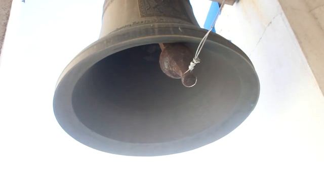 Колокол зазвучит.Авторская песня.Православное видео. смотреть онлайн