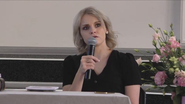 Бонус сессия. Поэзия Маргариты Коломийцевой | Женская конференция «Христианка в 21веке» смотреть онлайн