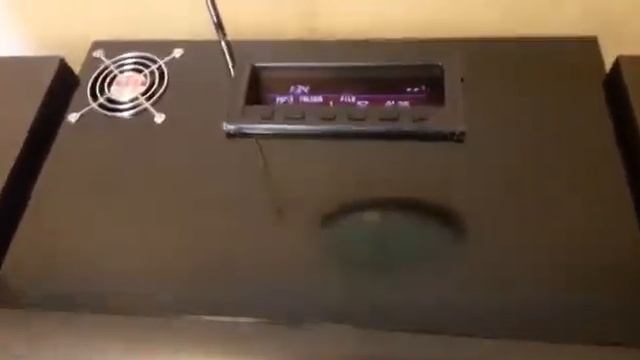 Музыкальный центр из магнитолы W698 и БК DU-600 смотреть онлайн