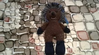 Ежик крючком. Игрушка своими руками (часть 2). смотреть онлайн