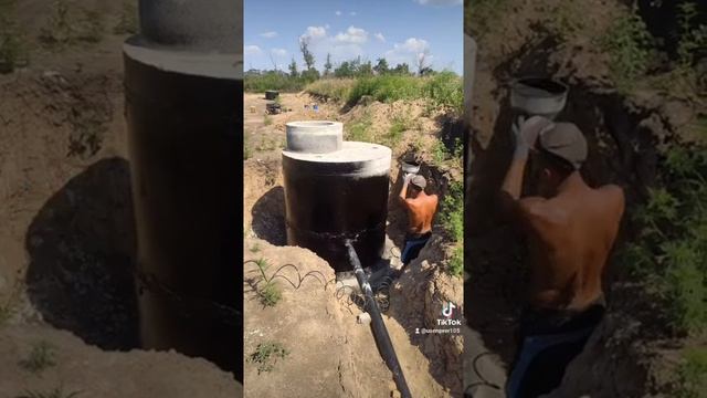 Гидроизоляция колодцев . #гуково #услуги #арендаспецтехники #бетонирование #стройка